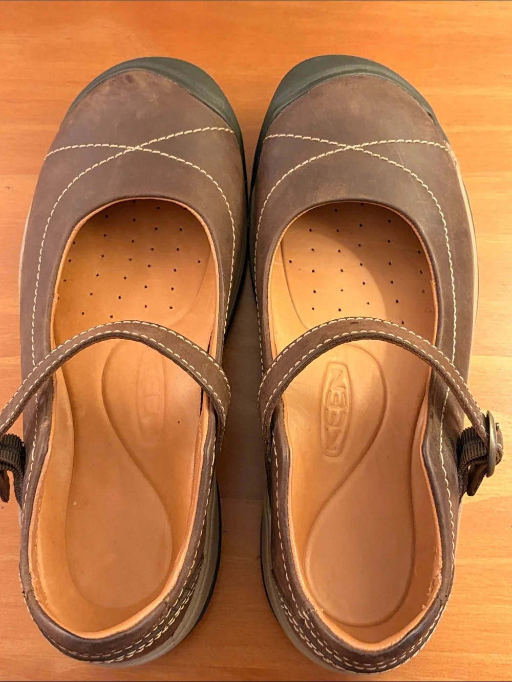 Keen Presidio II Brown Mary Jane Comfort Flats Buckle Strap Toe Stitching Sz 6.5